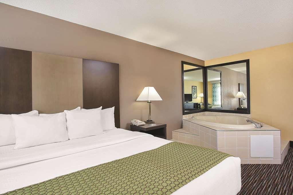La Quinta Inn By Wyndham Pigeon Forge-Dollywood Phòng bức ảnh